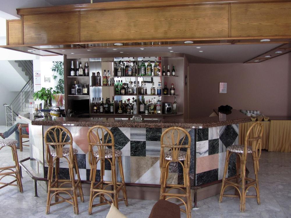 Petra Hotel 圣加利尼 外观 照片
