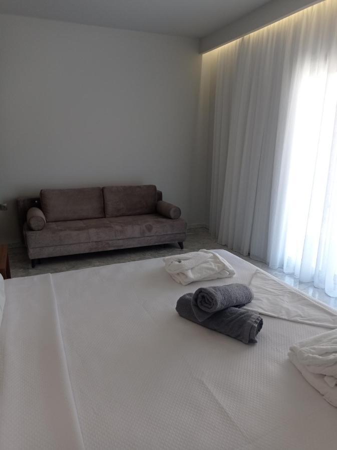 Petra Hotel 圣加利尼 外观 照片