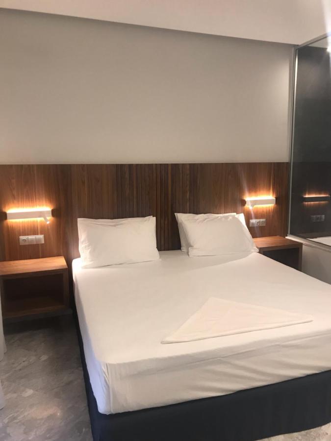 Petra Hotel 圣加利尼 外观 照片