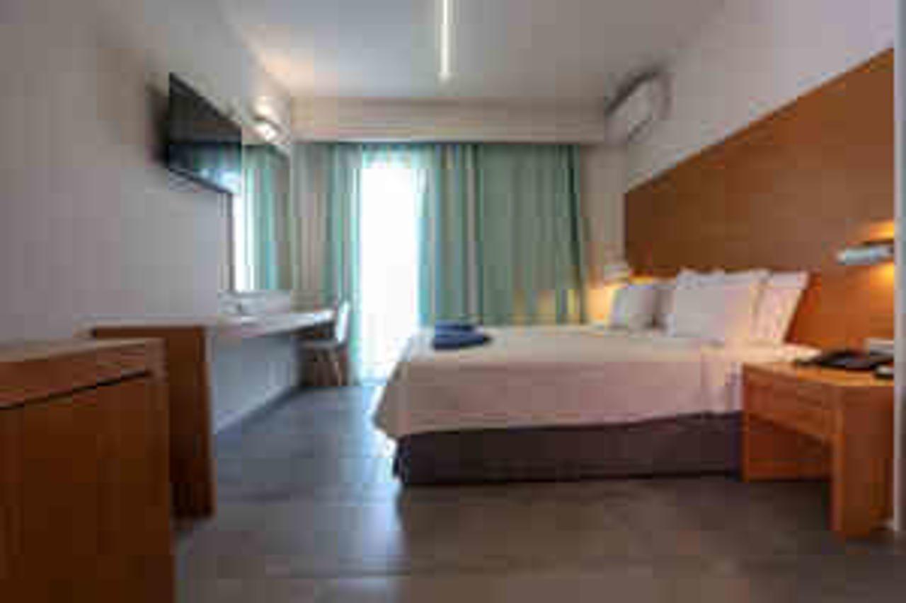 Petra Hotel 圣加利尼 外观 照片