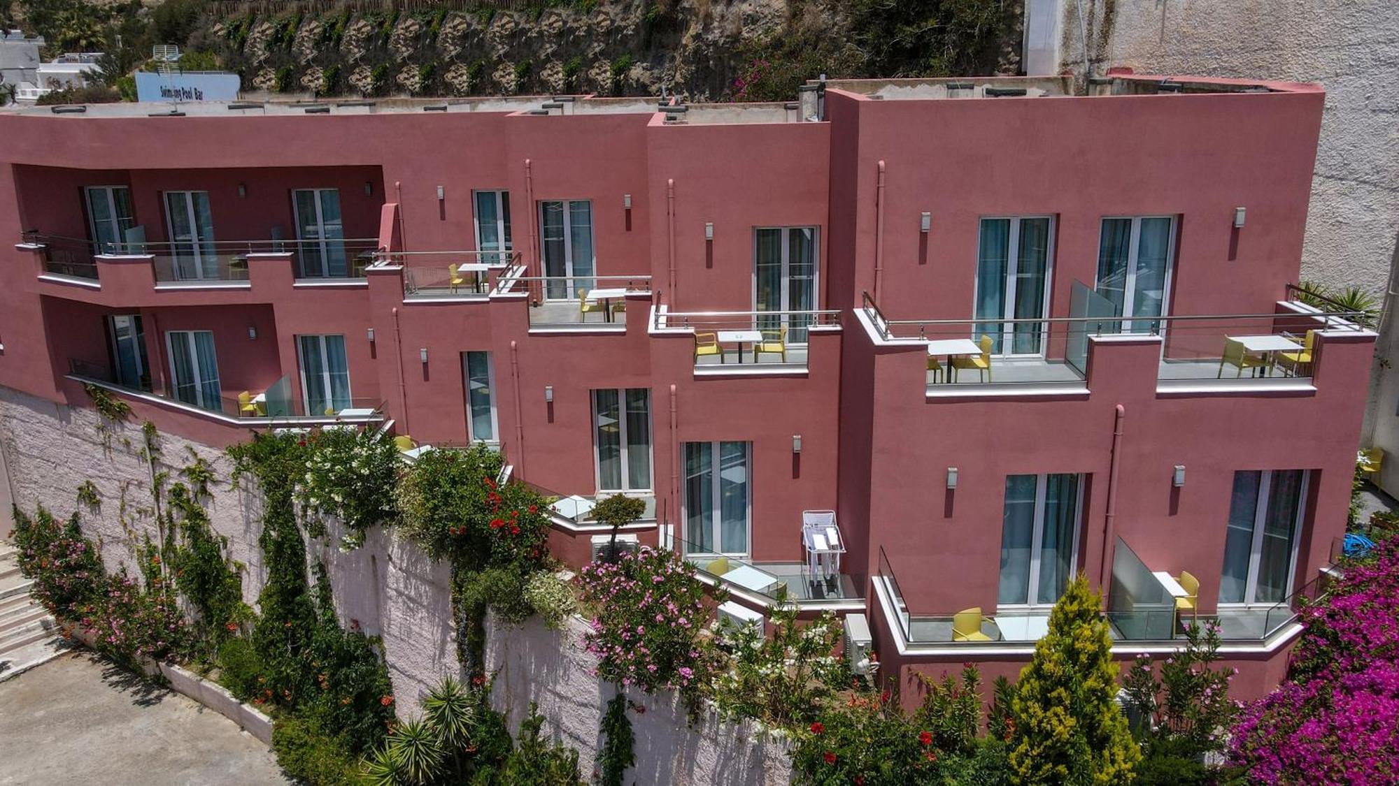 Petra Hotel 圣加利尼 外观 照片