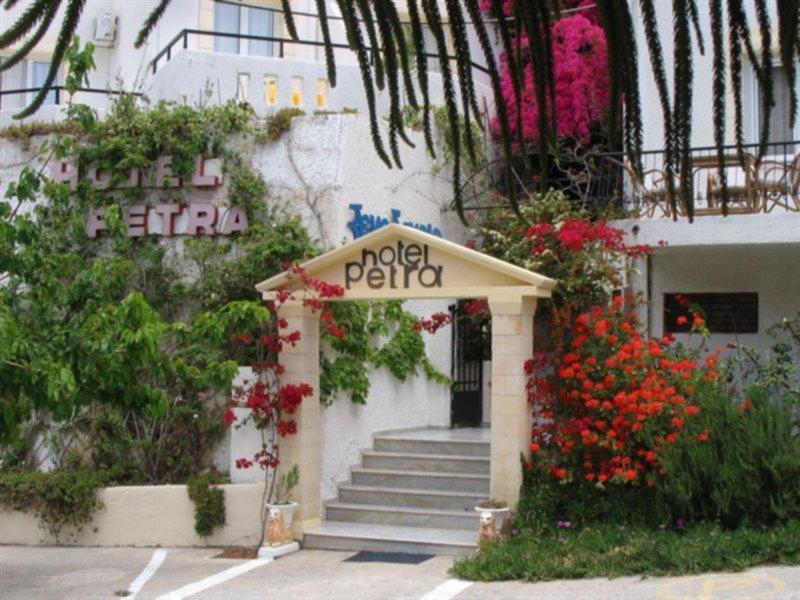 Petra Hotel 圣加利尼 外观 照片